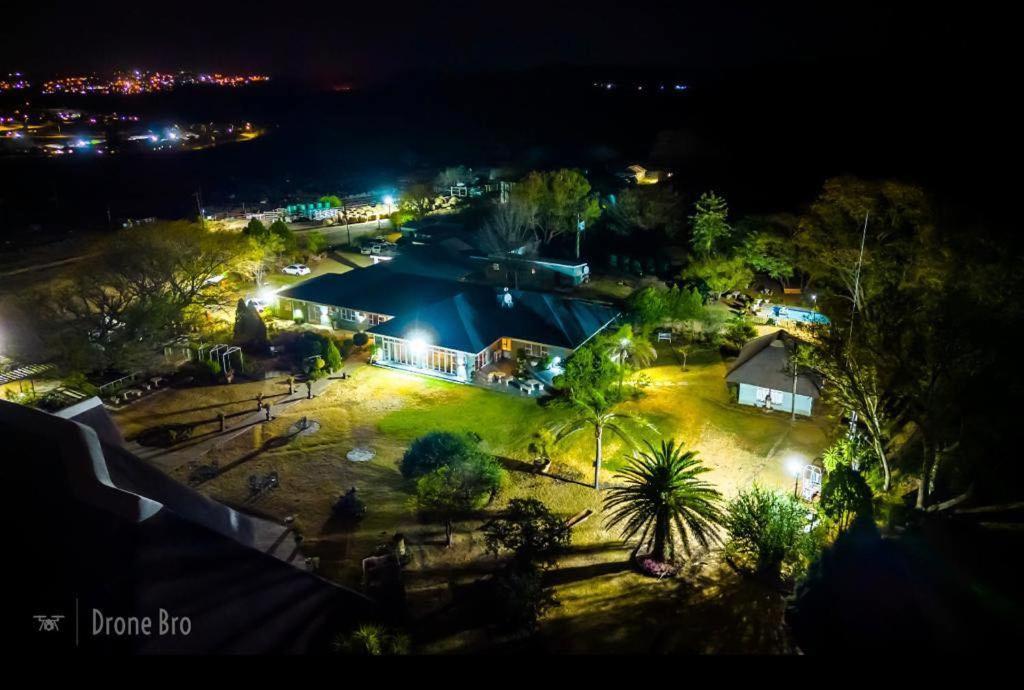 Nauntons Guest House & Wedding Venue Ladysmith Esterno foto