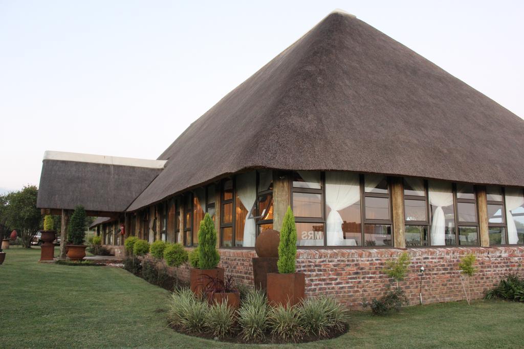 Nauntons Guest House & Wedding Venue Ladysmith Esterno foto