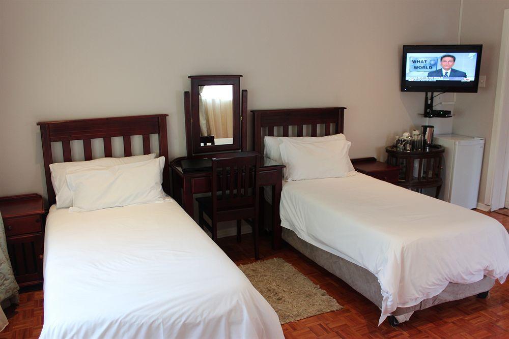 Nauntons Guest House & Wedding Venue Ladysmith Esterno foto