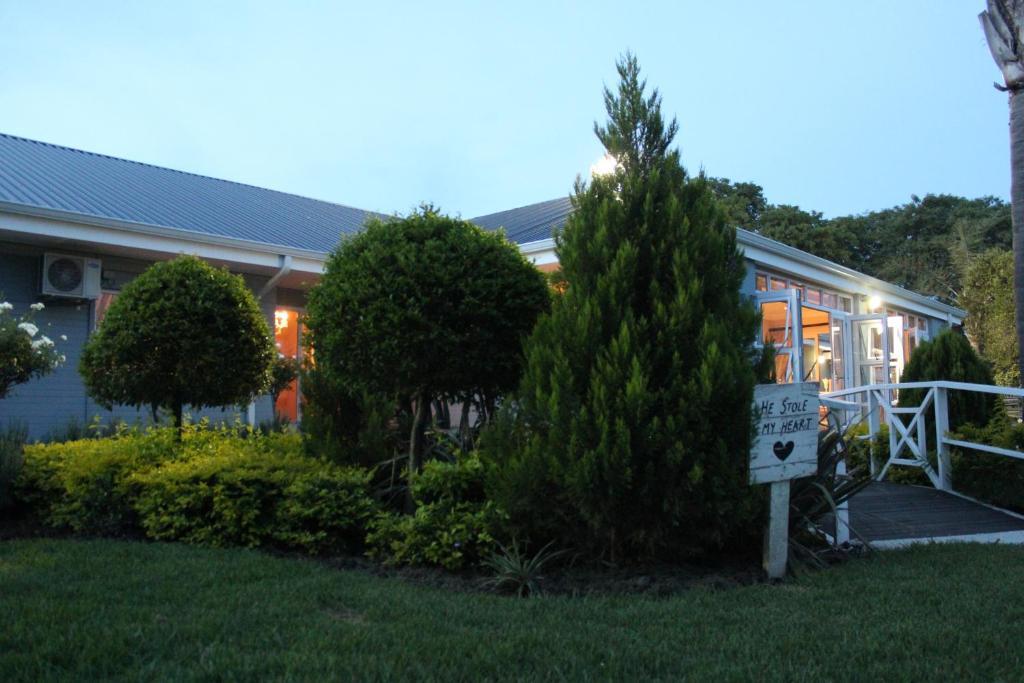Nauntons Guest House & Wedding Venue Ladysmith Esterno foto