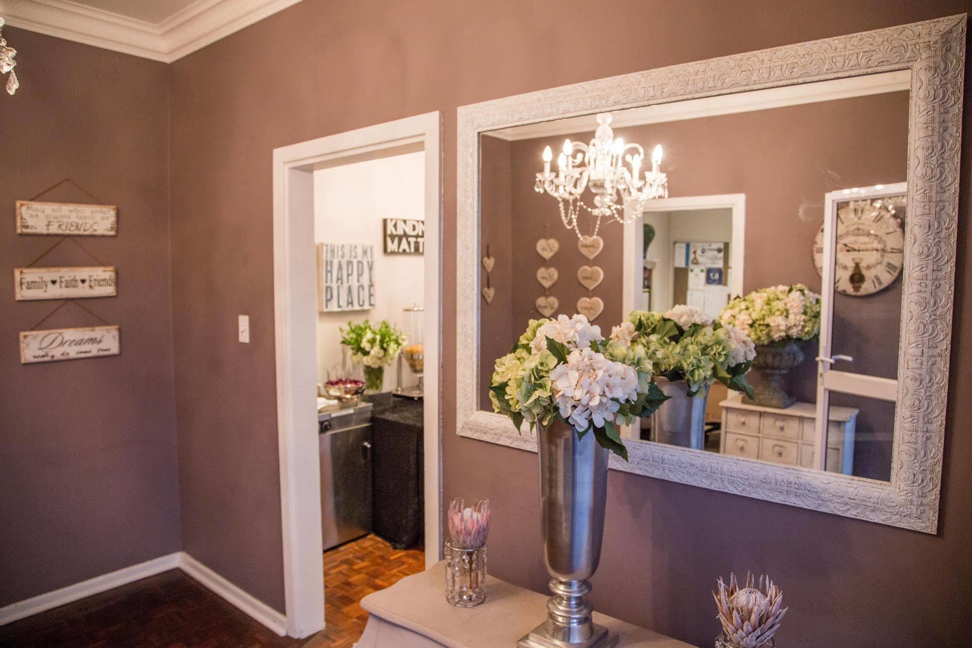 Nauntons Guest House & Wedding Venue Ladysmith Esterno foto